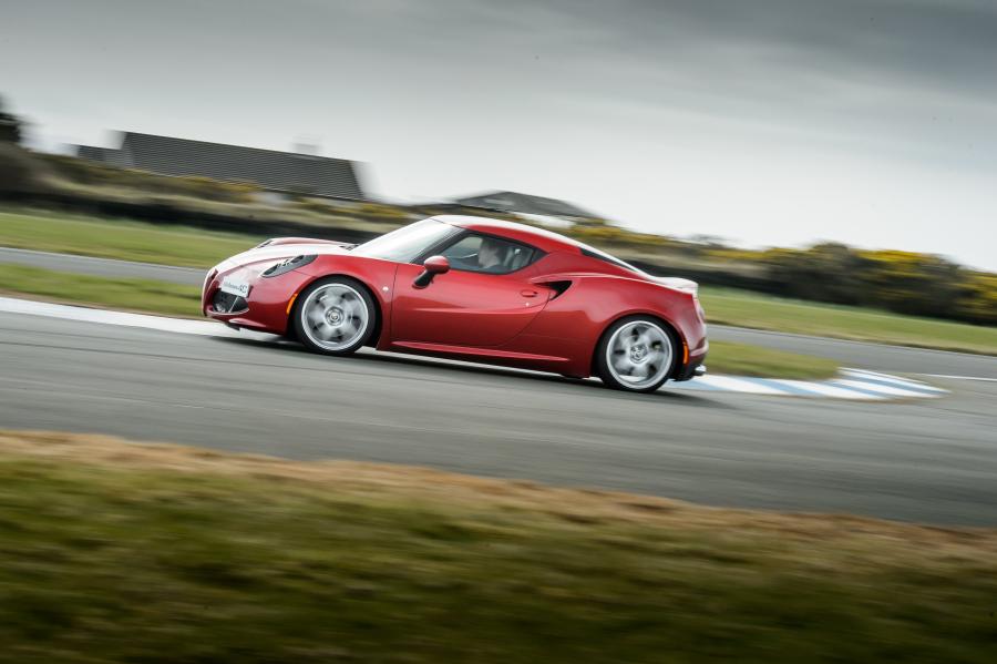  Alfa Romeo 4C (960) 2013 года  (WW) (фото 77 из 77)